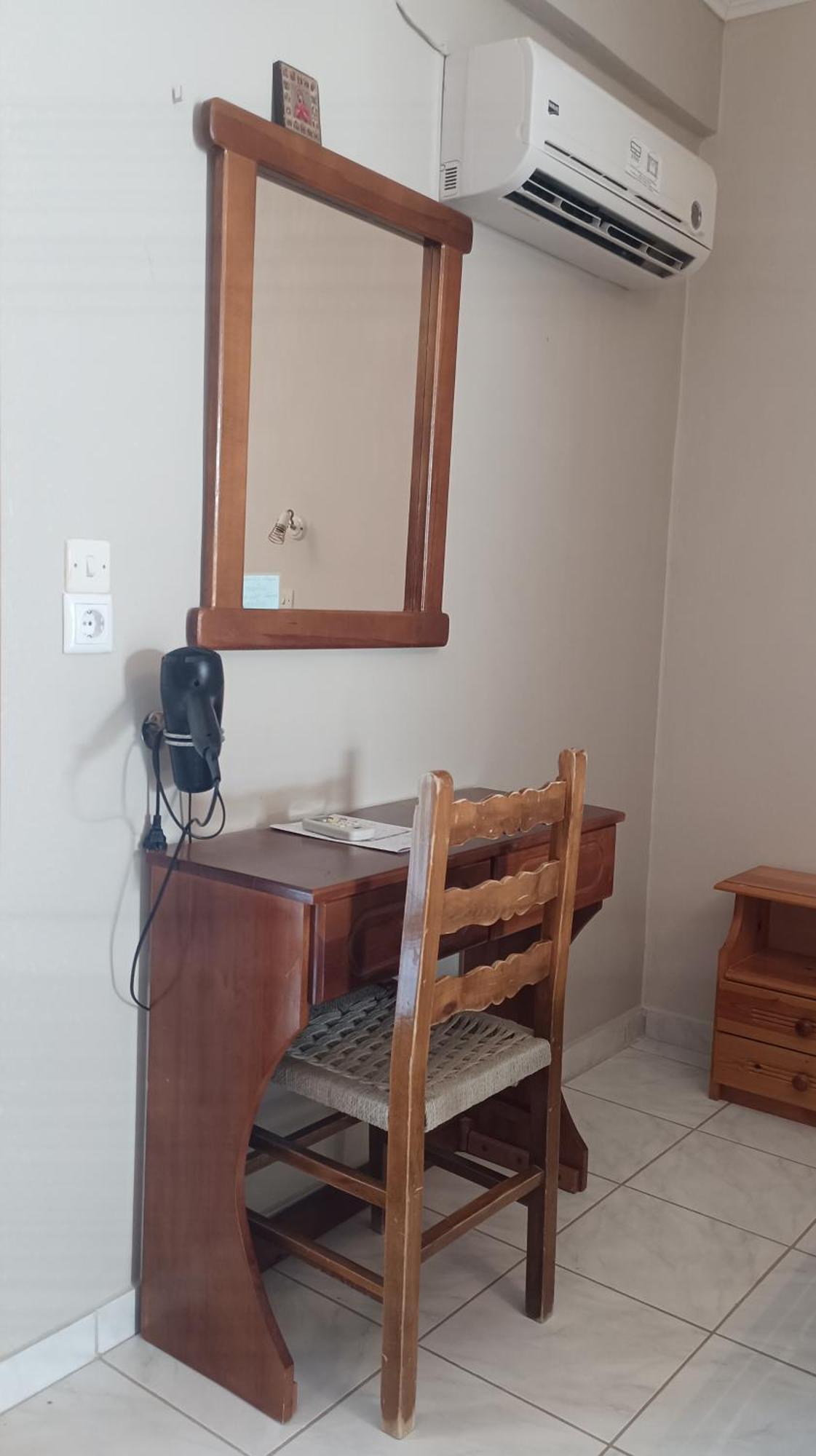 Studios Zaritsi Tirós Esterno foto